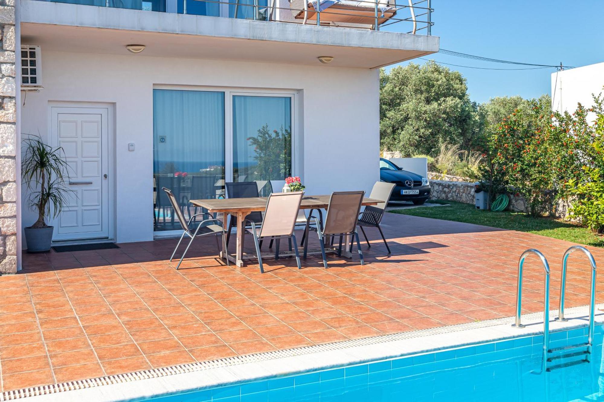 Dimitra Apartment With Private Pool And Sea View -The Ground Floor Of A Two Storey Building Daratsos Extérieur photo